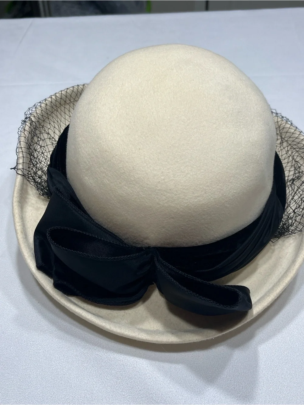 Vintage White Wool Felt Cocktail Hat Black Veil Bow USA Church Wedding